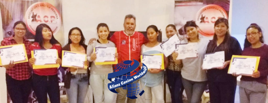 Gran éxito 1er curso-taller de Iniciación al Grooming y 1er Circuito de Exposiciones-concurso caninas